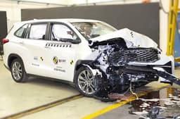 Toyota Innova HyCross It comes equipped with 6 airbags, ESC and ISOFIX mounts as standard. Toyota Innova HyCross It comes equipped with 6 airbags, ESC and ISOFIX mounts as standard.
